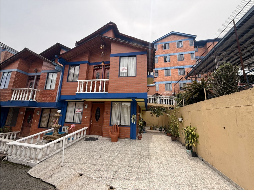 VENDO CASA EN QUINTAS DE JARDIN COLONIAL — foto 2