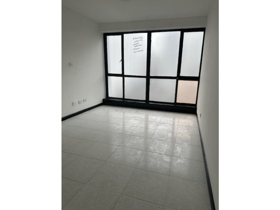 ARRIENDO DE CONSULTORIO EN CLINICA LOS ROSALES — foto 4
