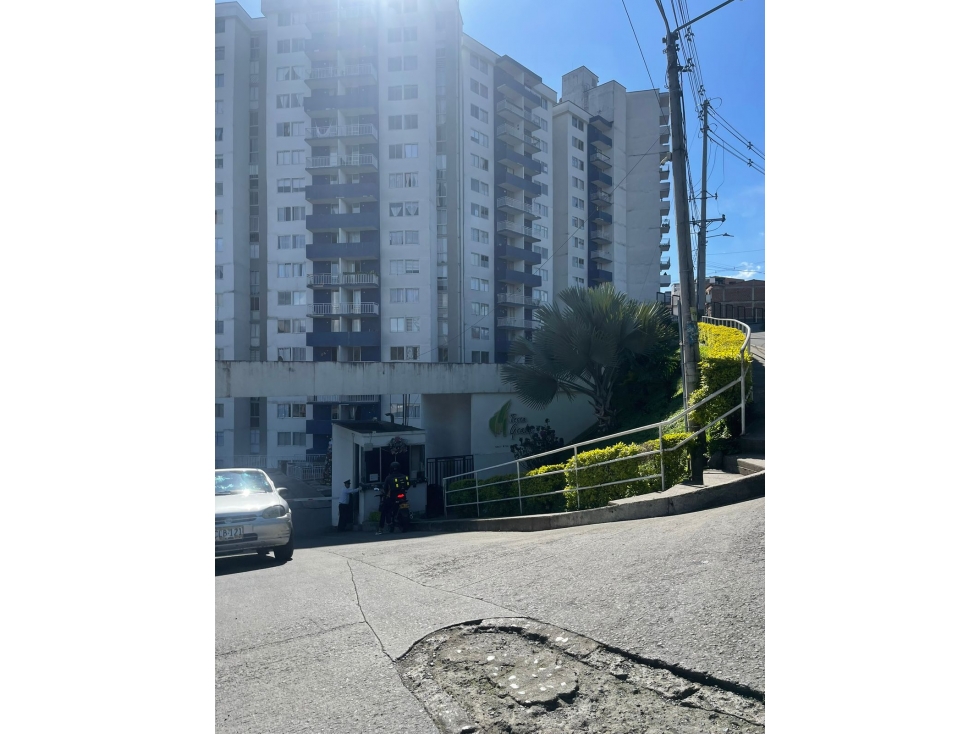 SE VENDE APARTAMENTO EN DOSQUEBRADAS