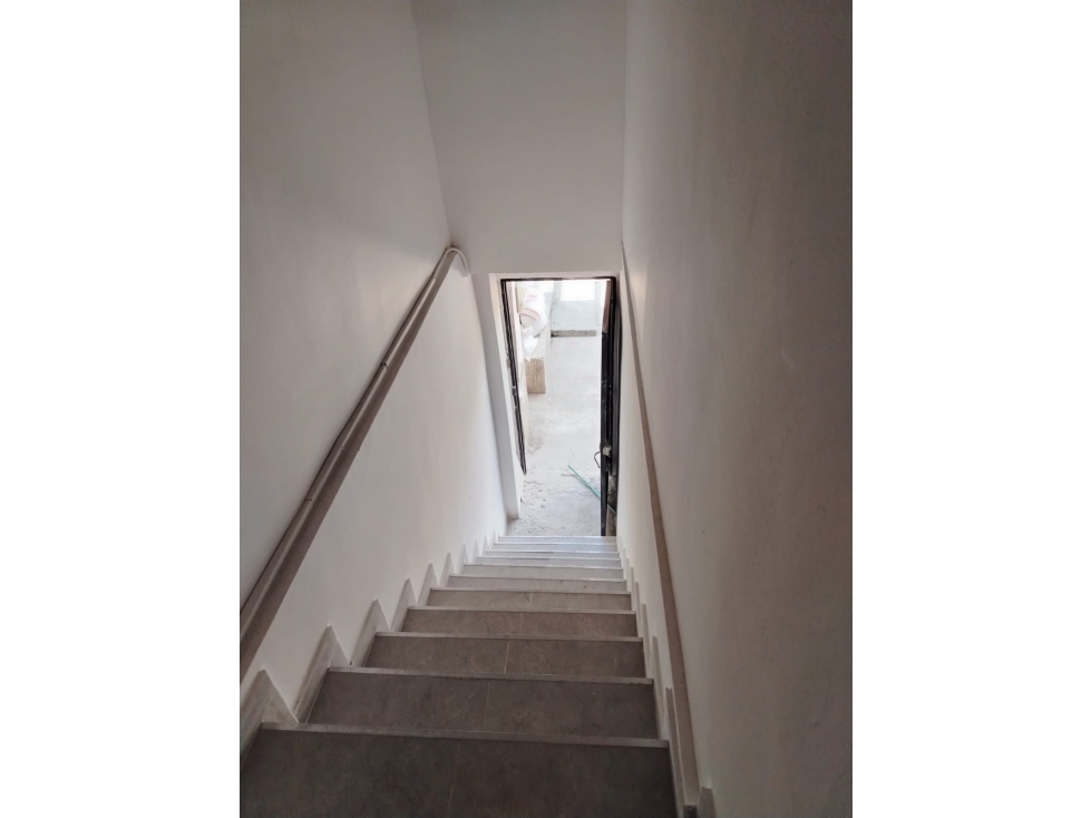 ARRIENDO APARTAMENTO EN VIA SAN JOAQUIN — foto 3