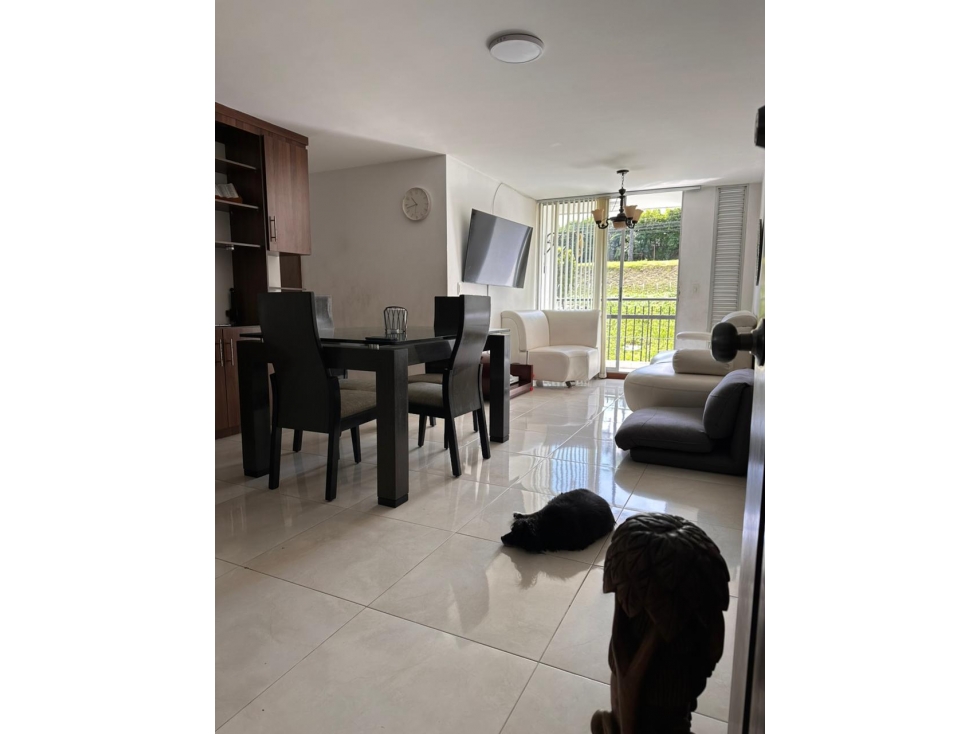VENDO APARTAMENTO EN AV SUR, SECTOR CORALES 68 M2