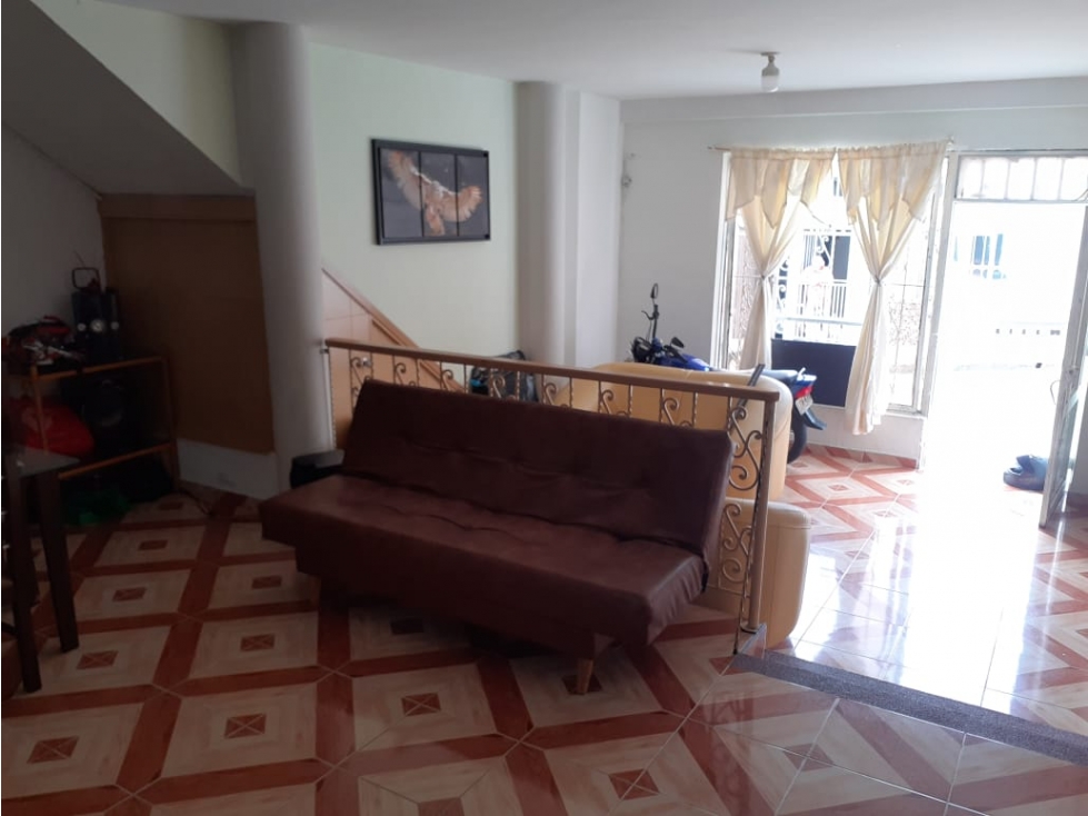 VENDO CASA EN BARRIO SAN NICOLAS — foto 3