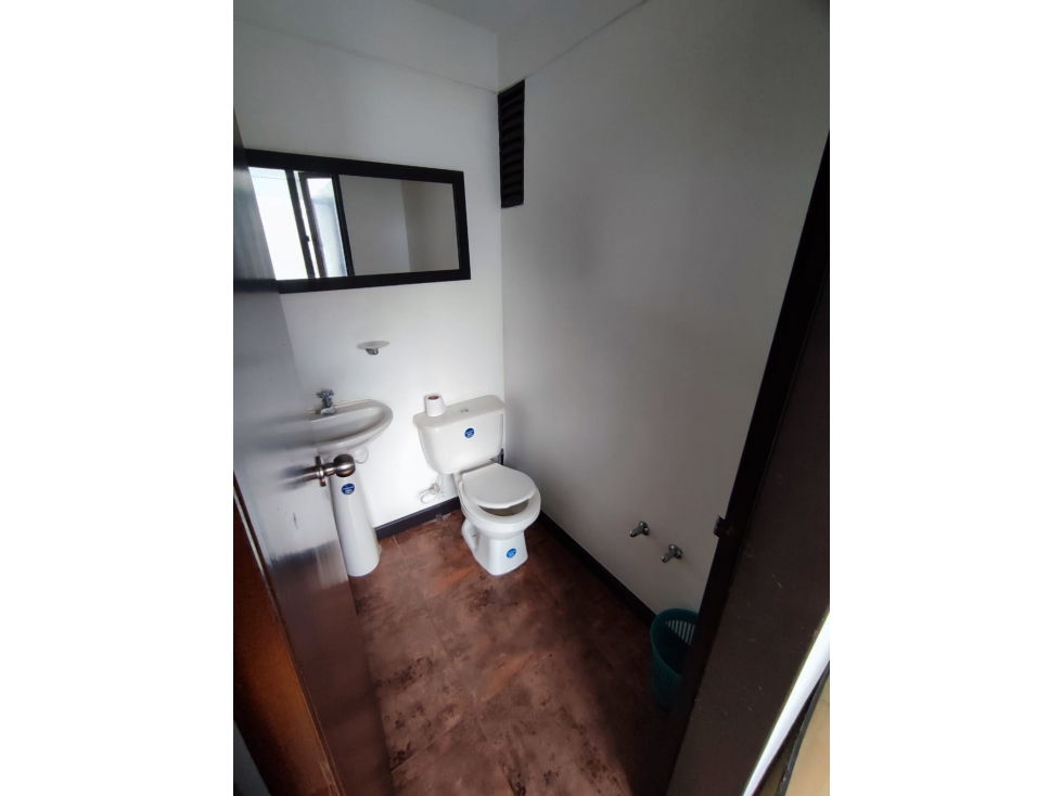 VENDO OF EN EL CORAZON DEL CENTRO DE MANIZALES 76 M2 — foto 5