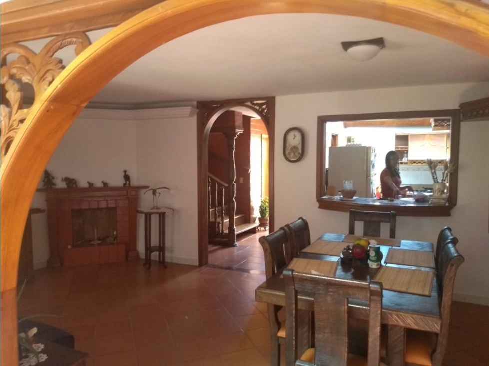 Venta casa Rionegro..En unidad cerrada 264 m2. 628 millones — foto 2