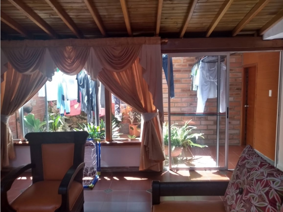 Venta casa Rionegro..En unidad cerrada 264 m2. 628 millones — foto 4