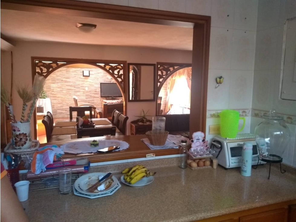 Venta casa Rionegro..En unidad cerrada 264 m2. 628 millones