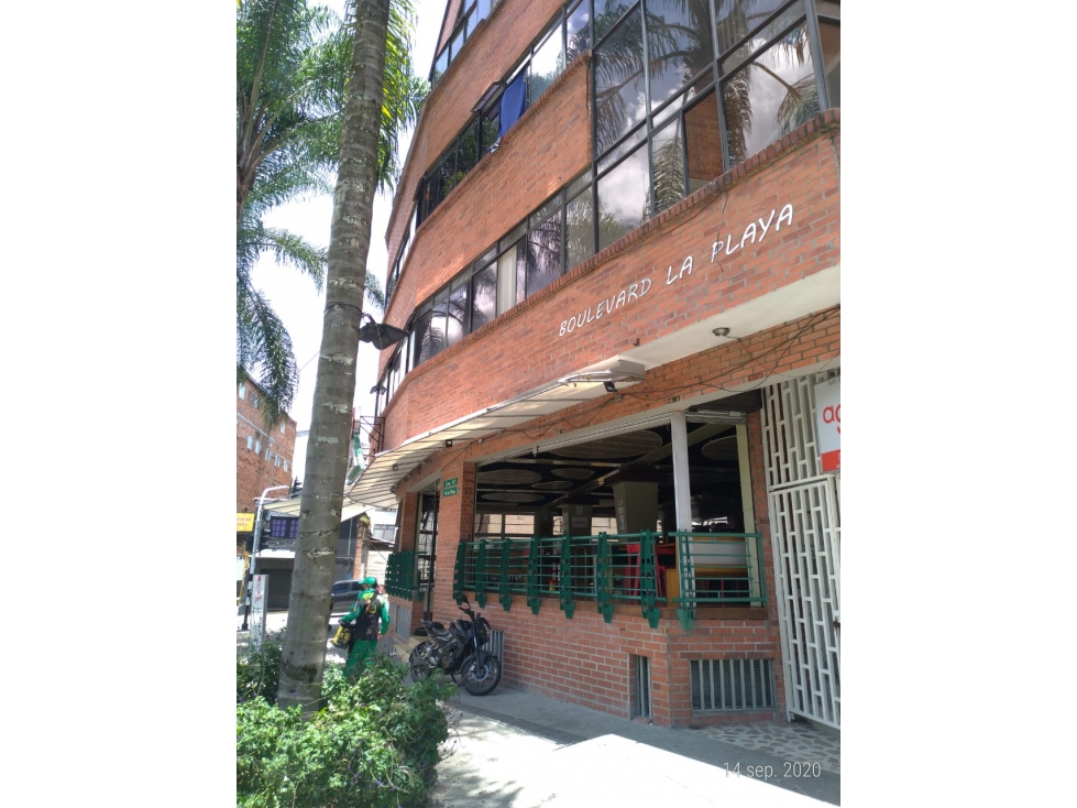 Vendo Edif con 24 Aparta estudios+1 Local Teatro Pablo Tobón Uribe — foto 3
