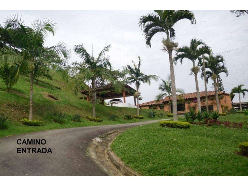 Vendo Espectacular Casa Campestre Girardota — foto 2