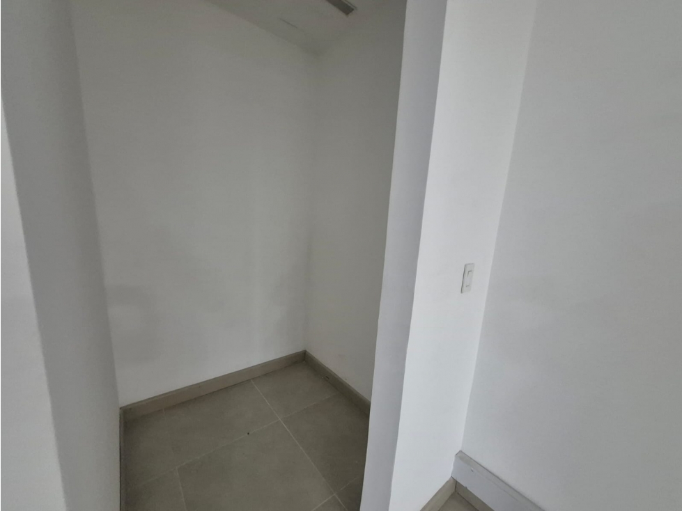 RENTO LOCAL 290M2 EDF EMPRESARIAL PREMIUM - TEUSAQUILLO — foto 2