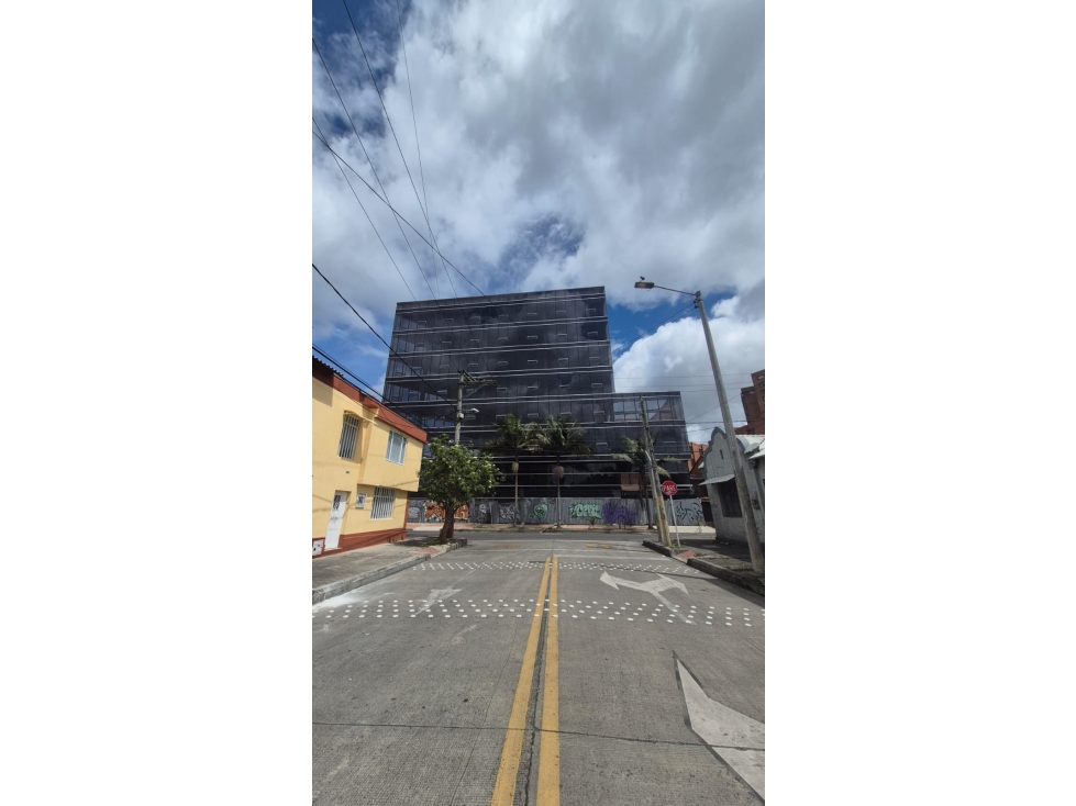 VENDO OFICINAS NUEVAS OBRA GRIS 4.600M2 - TEUSAQUILLO