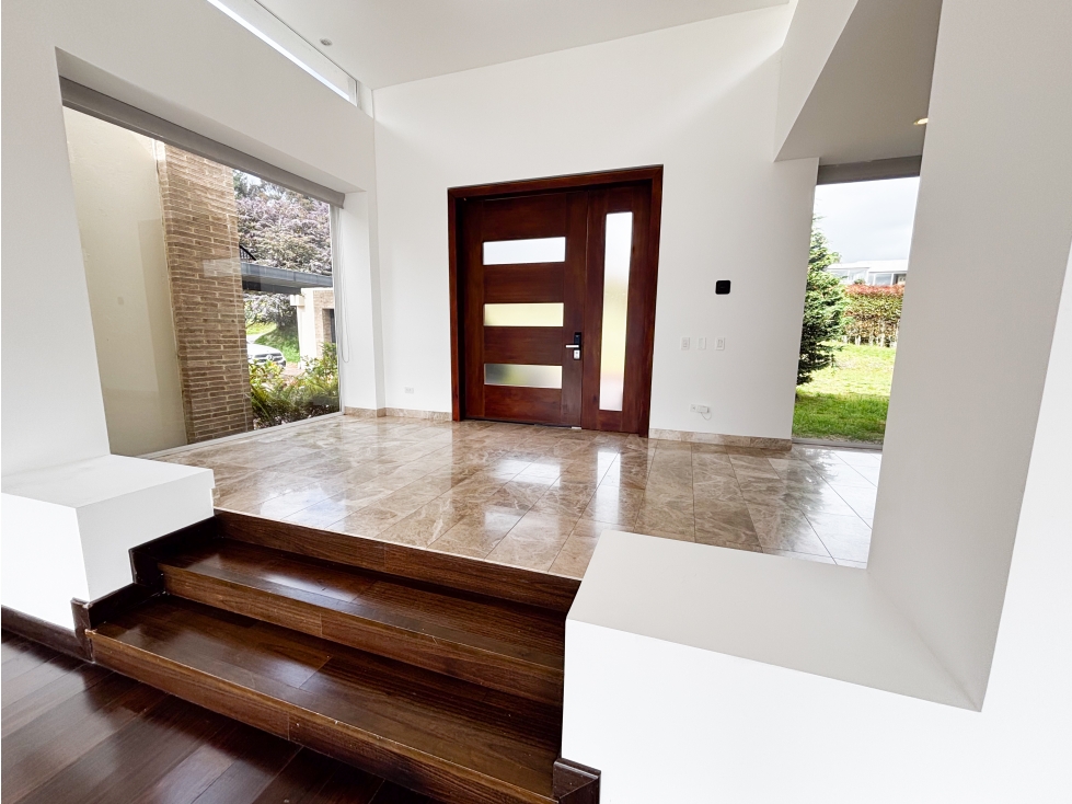 RENTO CASA MODERNA DE LUJO YERBABONITA BOSQUE NATIVO SOPO - 1
