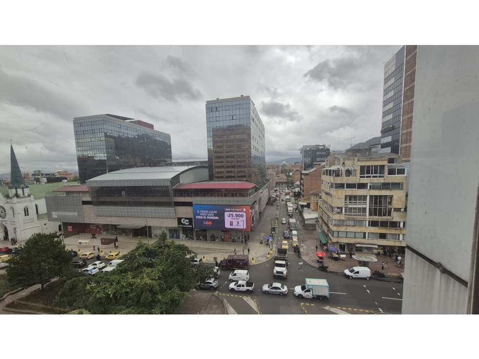 VENDO OFICINA MODERNA EXTERIOR 122M2 CENTRO EMPRESARIAL CALLE 72 — foto 2