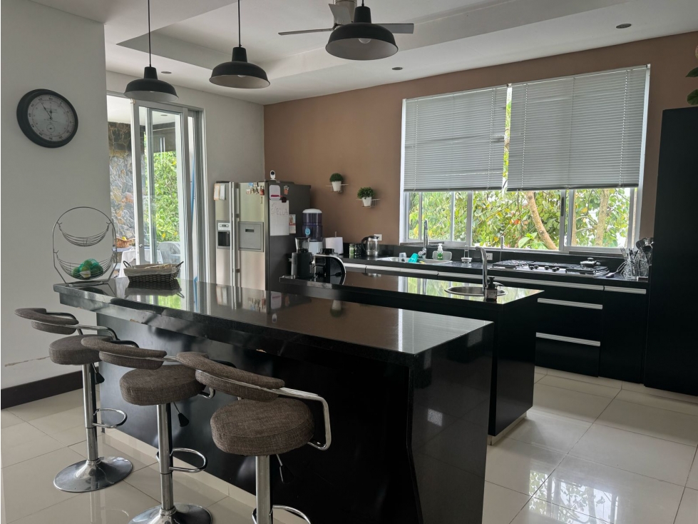 VENDO CASA CAMPESTRE CON JACUZZI LOTE 1.800M2 EL CAIMO ARMENIA — foto 6