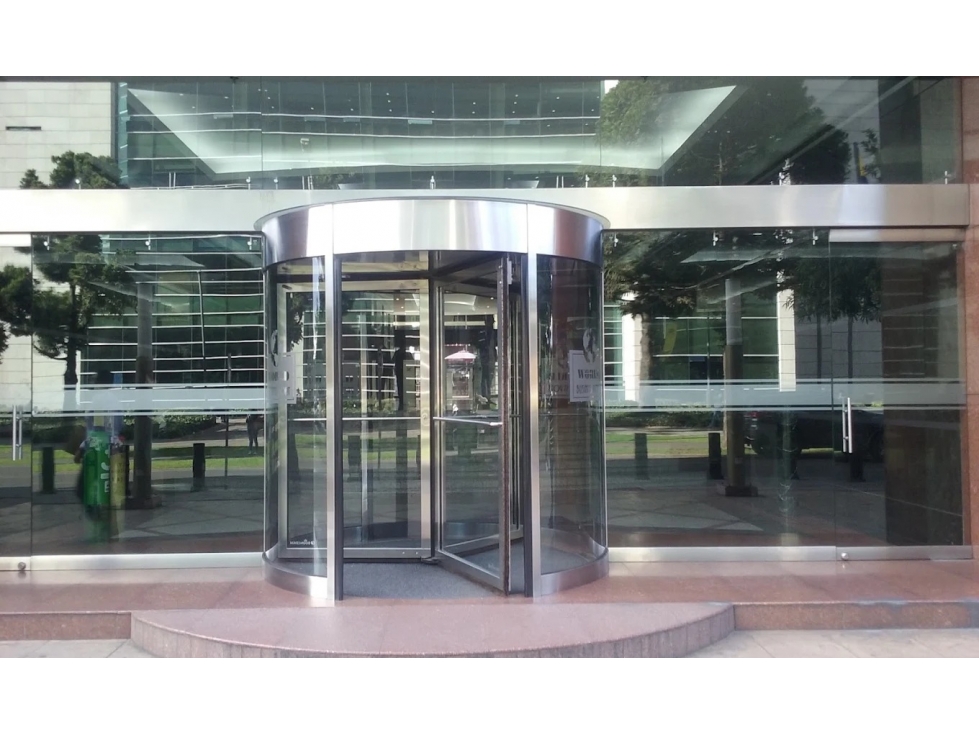 VENDO OFICINA EN CENTRO EMPRESARIAL 3.617M2 - EL DORADO — foto 4