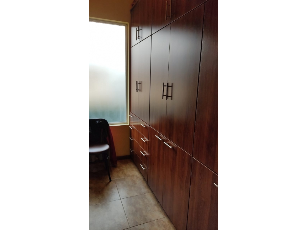 Única vivienda en Conjunto Habitacional en la ciudad de Cotacachi. - 2