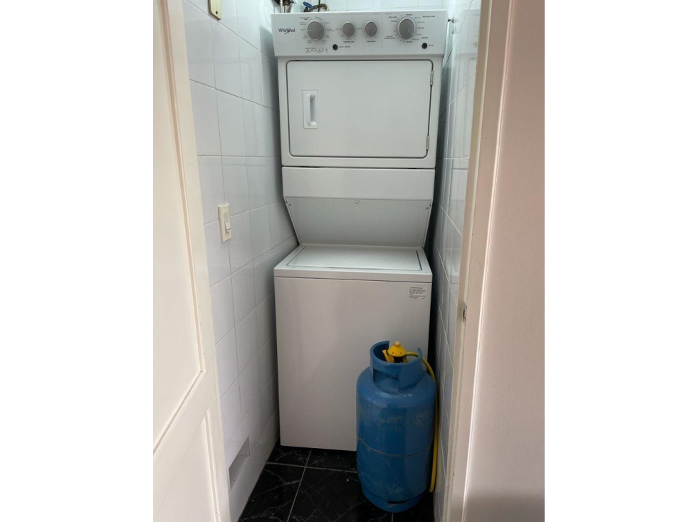 **¡Departamento en venta en el Edificio Crisja, Quito!**