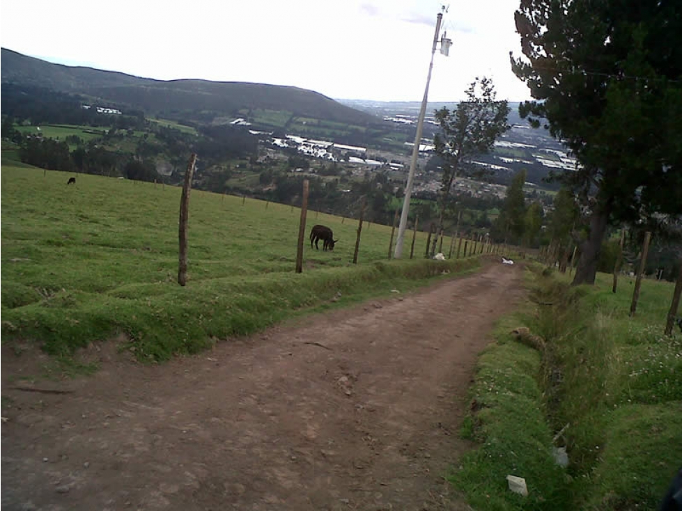 EN VENTA FINCA / TERRENO RURAL EN CAYAMBE - 3