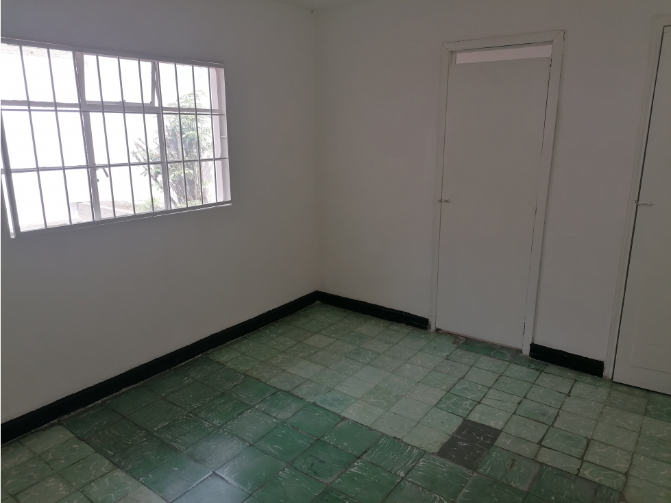 CASA EN ALQUILER , UBICACION ESTRATEGICA EN EL NORTE CERCA A CARVAJAL - 5