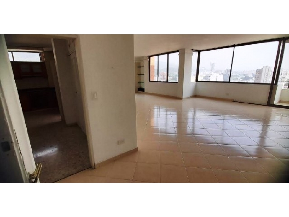 APARTAMENTO EN SAN VICENTE 14vo PISO — foto 3