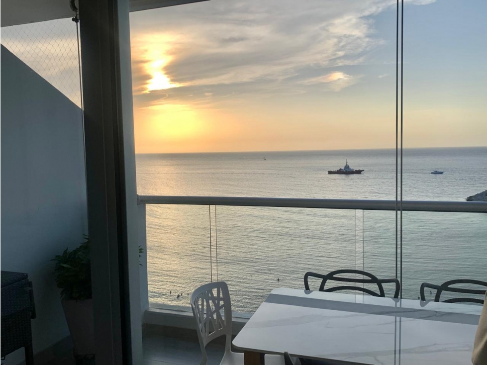 APARTAMENTO PRIMERA LINEA MAR CON BELLA VISTA AL PUERTO — foto 3