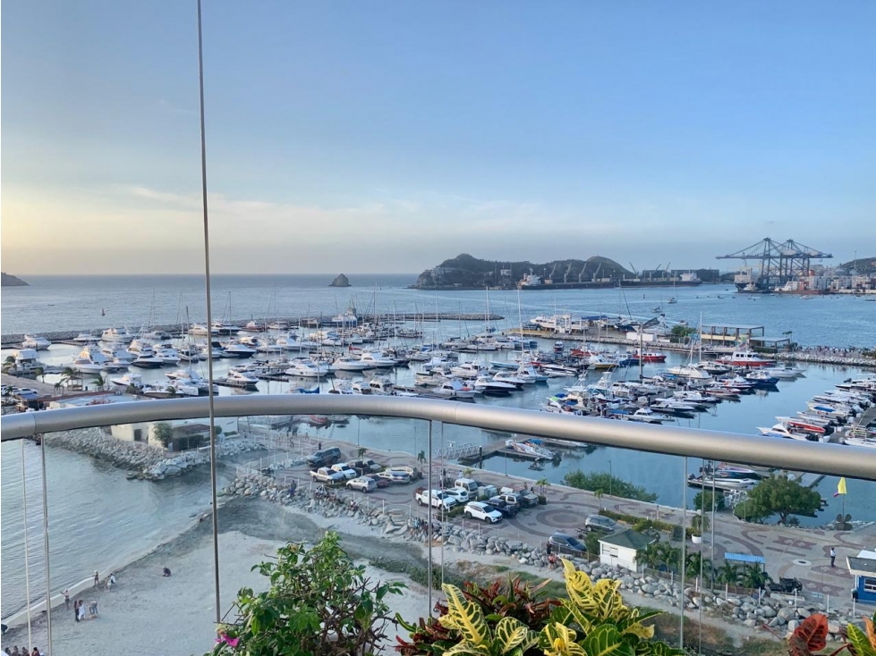 APARTAMENTO PRIMERA LINEA MAR CON BELLA VISTA AL PUERTO — foto 2