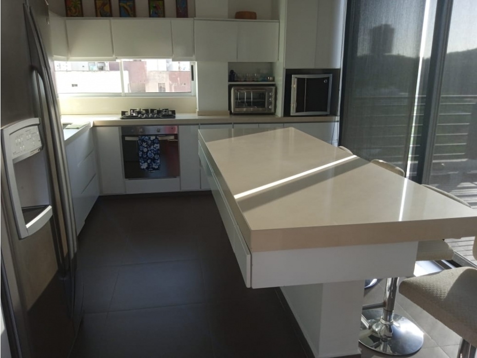 OPORTUNIDAD EXCLUSIVO PENTHOUSE RODADERO RESERVADO — foto 4