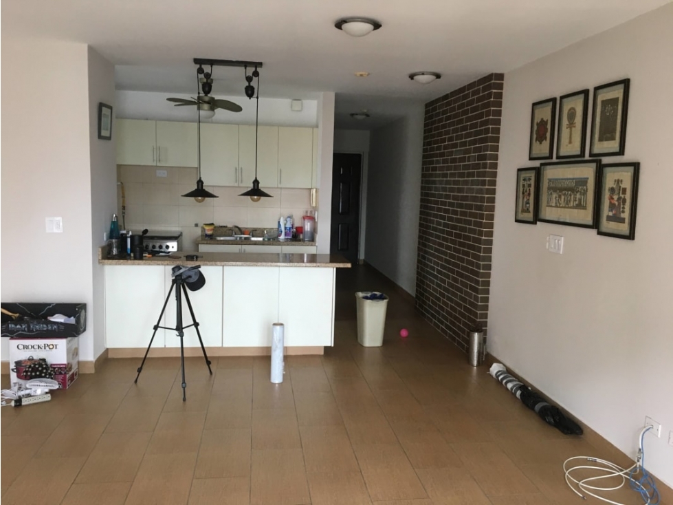 ALQUILER DE APARTAMENTO EN VIA ARGENTINA