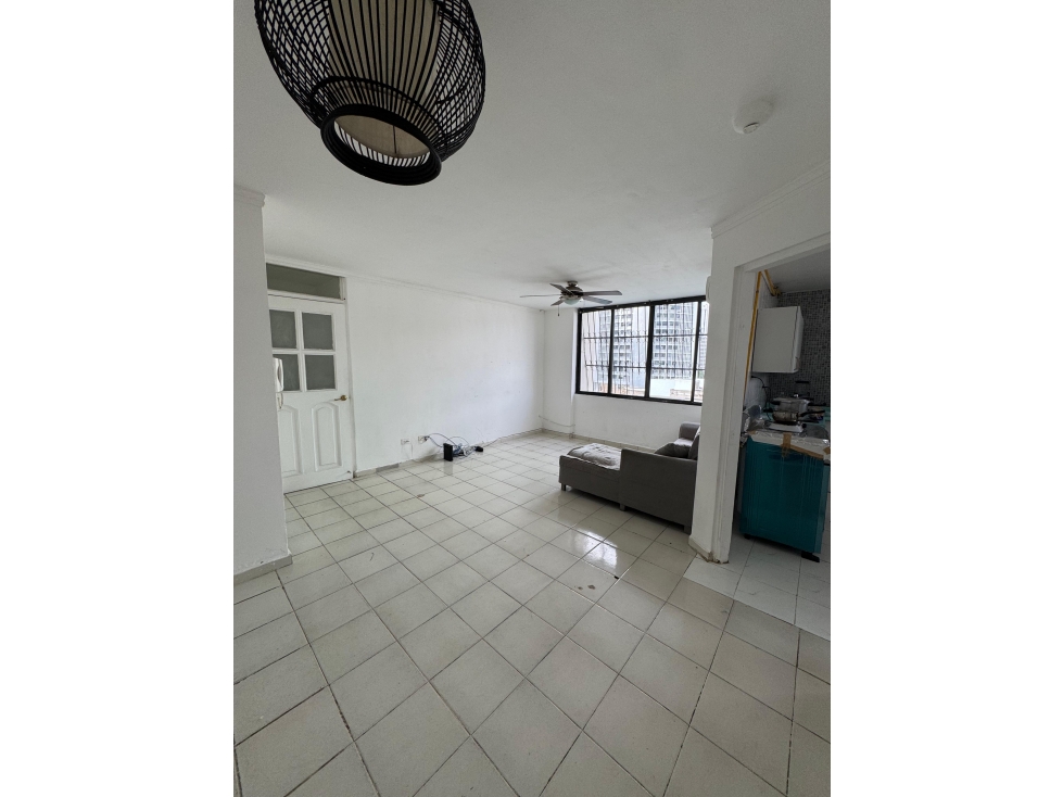 ALQUILER APARTAMENTO CALLE 50 LINEA BLANCA