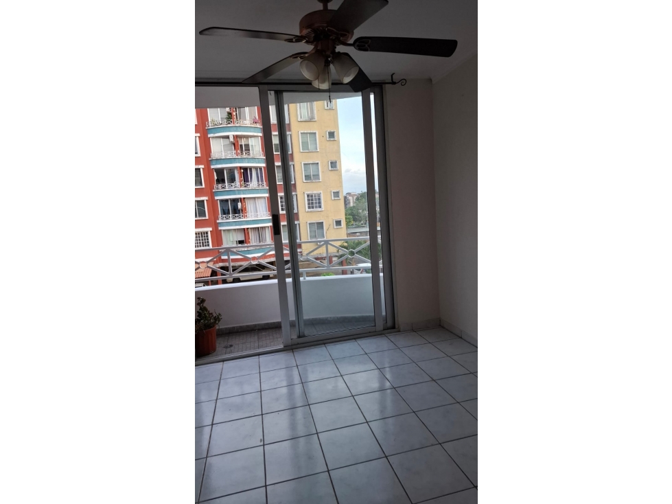 ALQUILER APARTAMENTO DORADO LAKE LINEA BLANCA