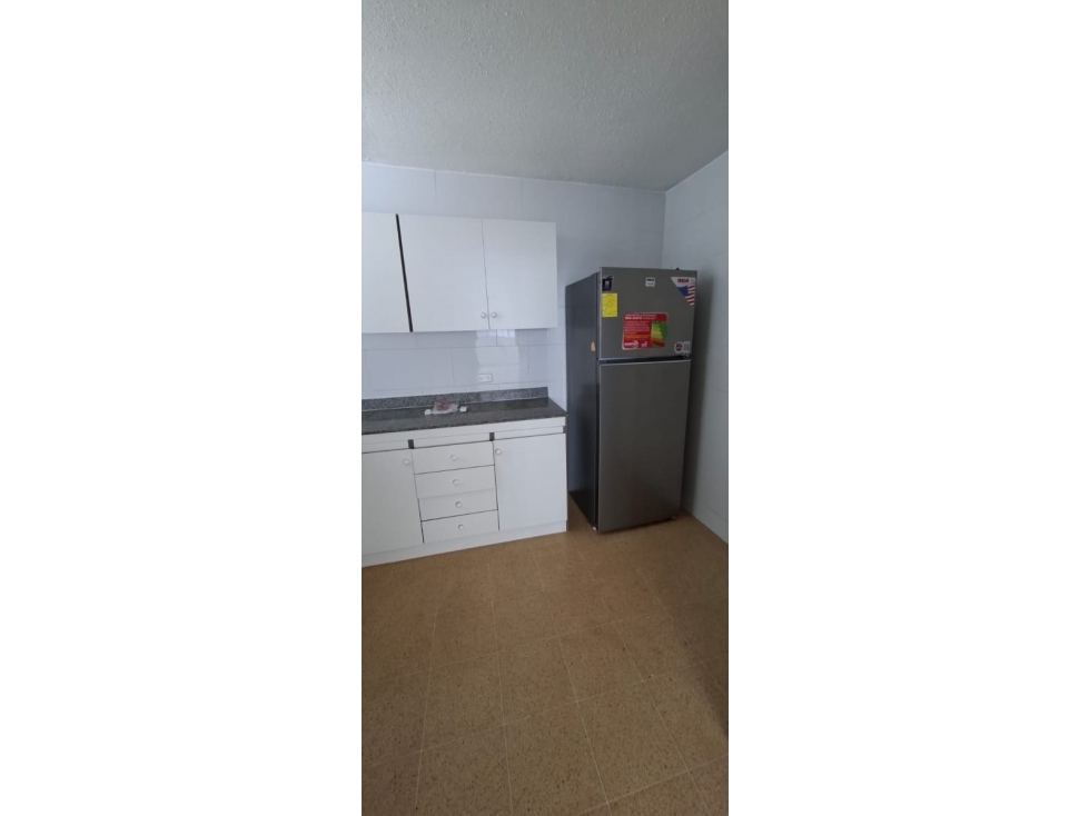 ALQUILER APARTAMENTO VIA PORRAS LINEA BLANCA — foto 6