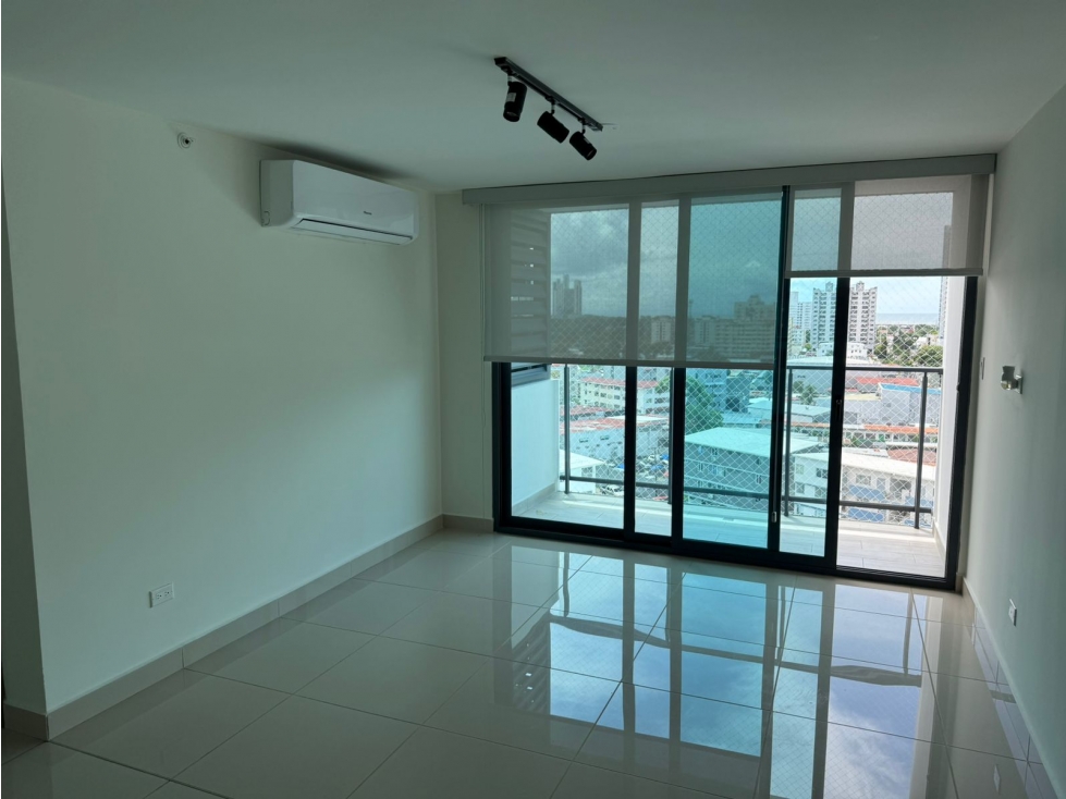 ALQUILER APARTAMENTO PARQUE LEFEVRE CON LINEA BLANCA — foto 2