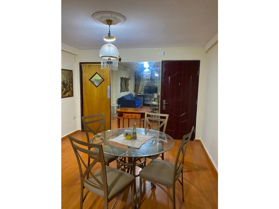 ALQUILER APARTAMENTO AMOBLADO VÍA PORRAS