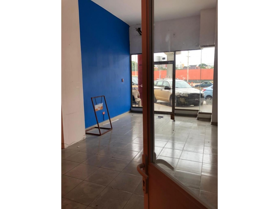 ALQUILO LOCAL COMERCIAL TRANSISTMICA