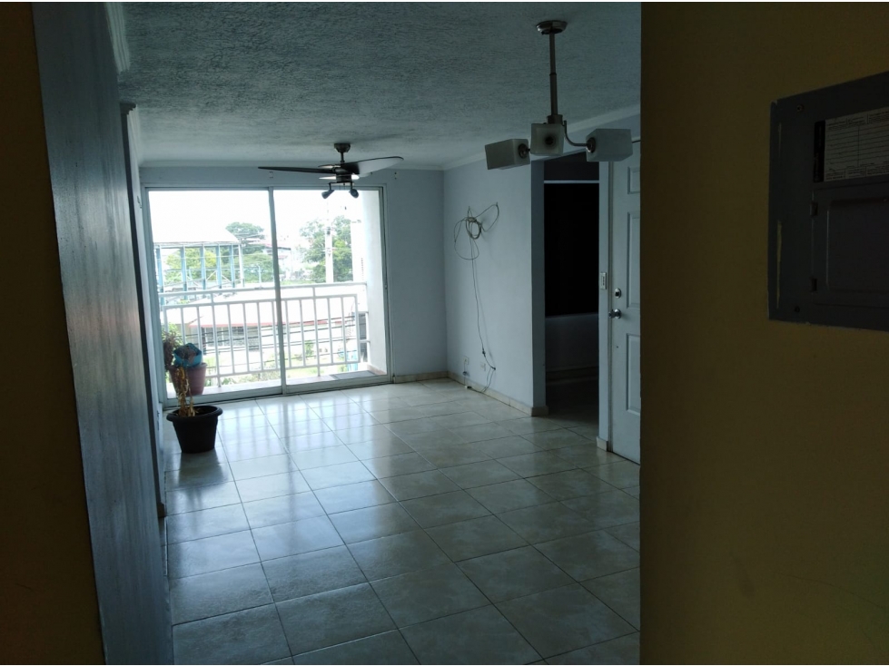 ALQUILO APARTAMENTO LA PULIDA
