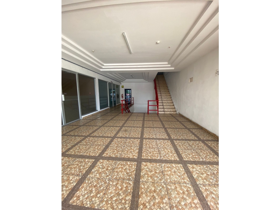 ALQUILER LOCAL COMERCIAL VIA ESPAÑA