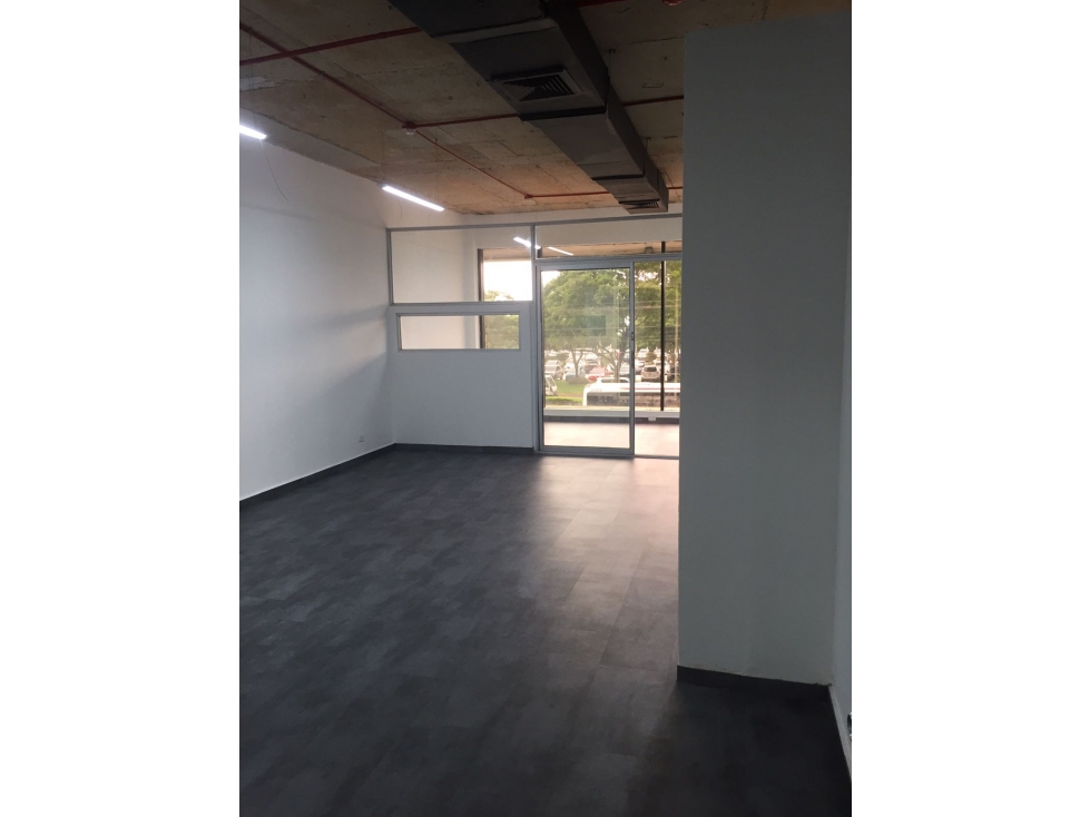 ALQUILER OFICINA AVENIDA BALBOA — foto 2