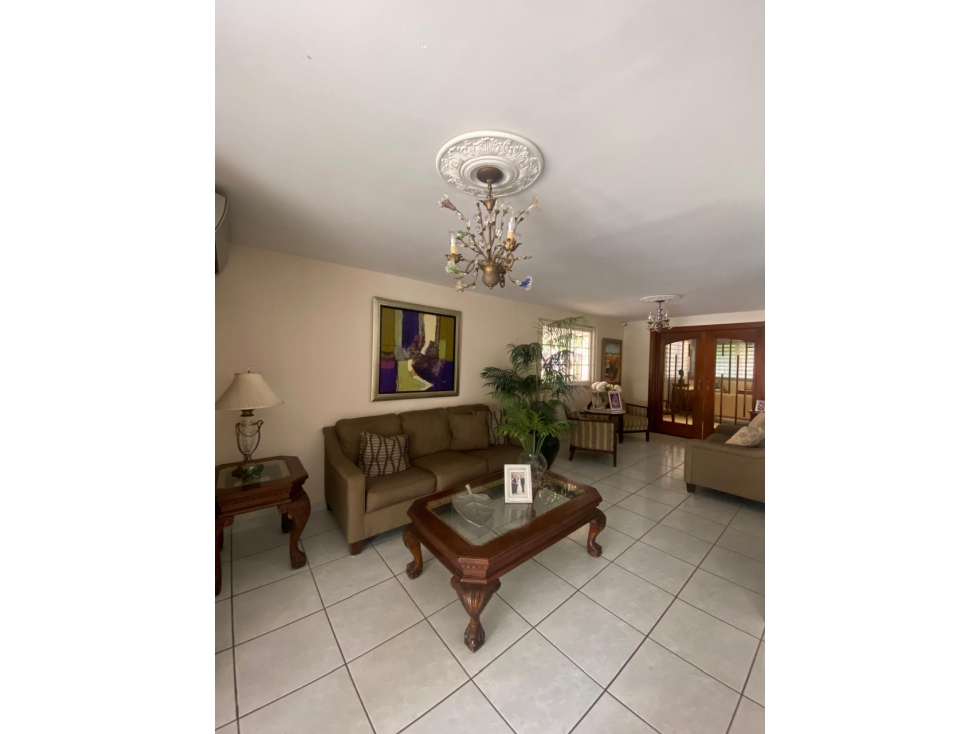 VENTA CASA CONDADO DEL REY - 1