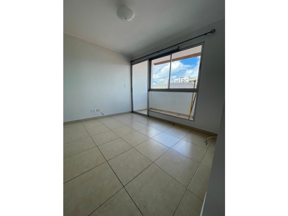 ALQUILER APARTAMENTO RIO ABAJO VACIO