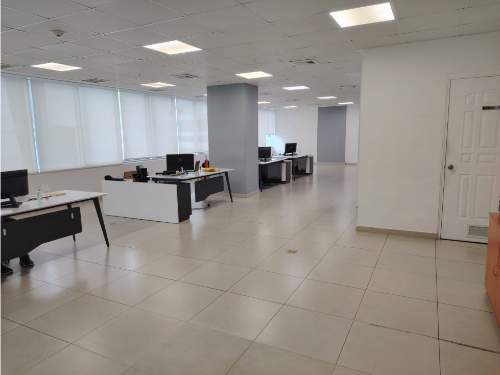 ALQUILER OFICINA COSTA DEL ESTE — foto 2