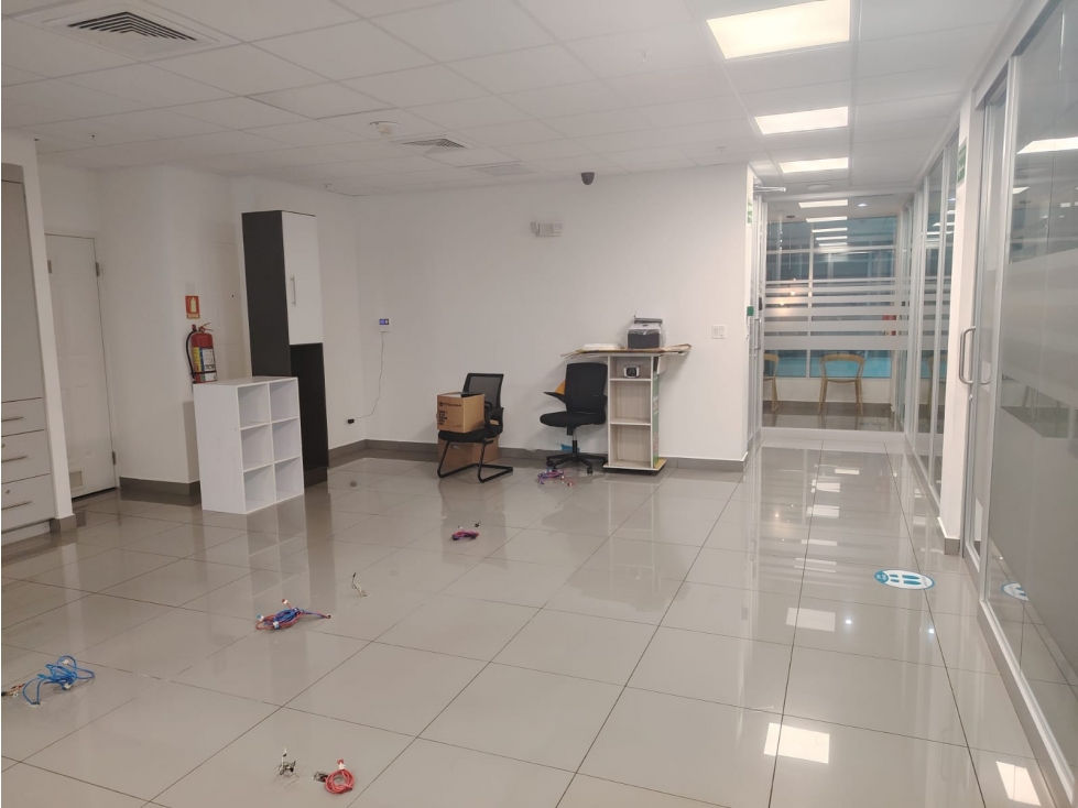 ALQUILER OFICINA COSTA DEL ESTE — foto 2