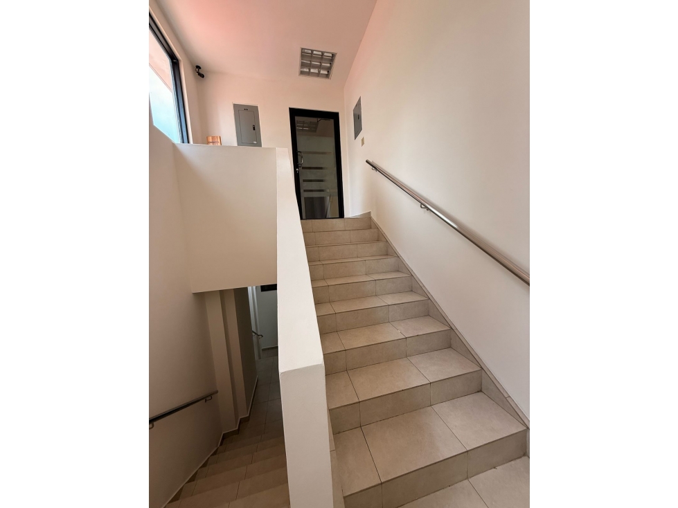 ALQUILER OFICINA EL CARMEN — foto 4