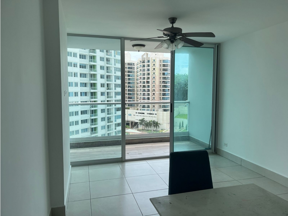 VENTA APARTAMENTO EDISON PARK LINEA BLANCA — foto 2