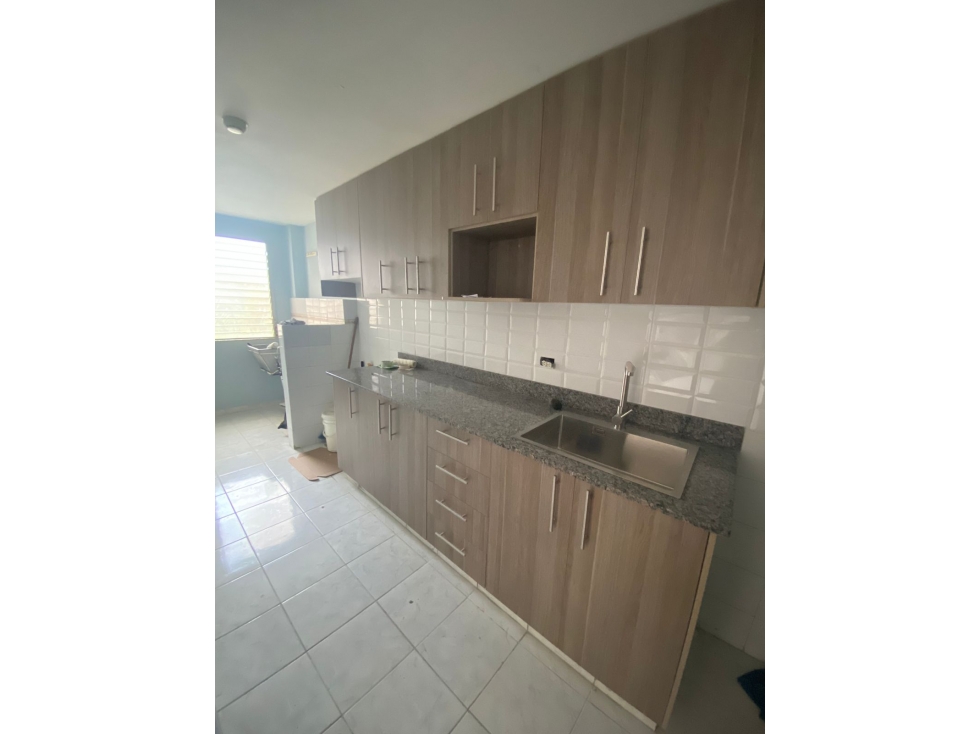 ALQUILER APARTAMENTO CARRASQUILLA VACIO — foto 3