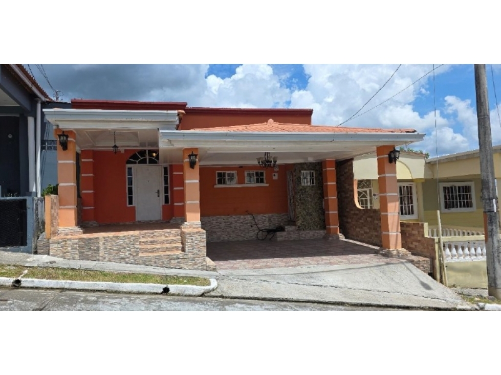 VENTA CASA LAS CUMBRES