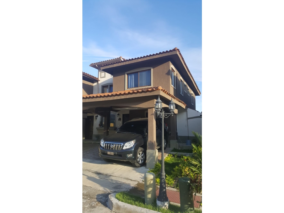 VENTA CASA LAS CUMBRES OMAR TORRIJOS - 5