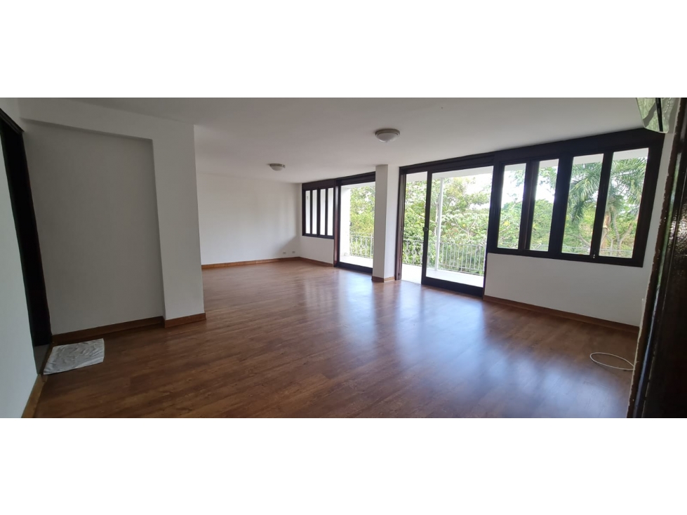 ALQUILER APARTAMENTO LA CRESTA