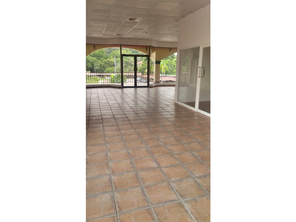 ALQUILER LOCAL COMERCIAL ALBROOK
