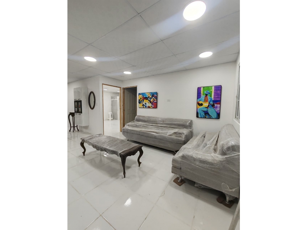 ALQUILER APARTAMENTO SEMI-AMOBLADO CHANIS