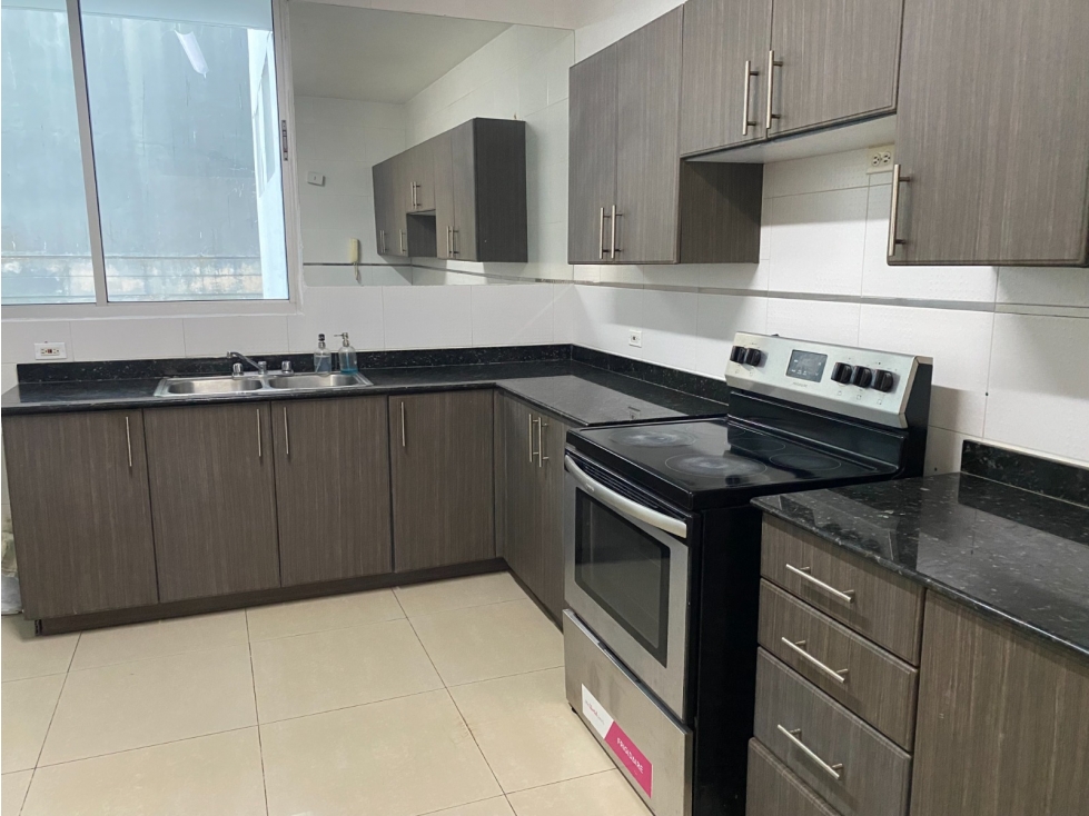 ALQUILER APARTAMENTO OBARRIO AMOBLADO — foto 2