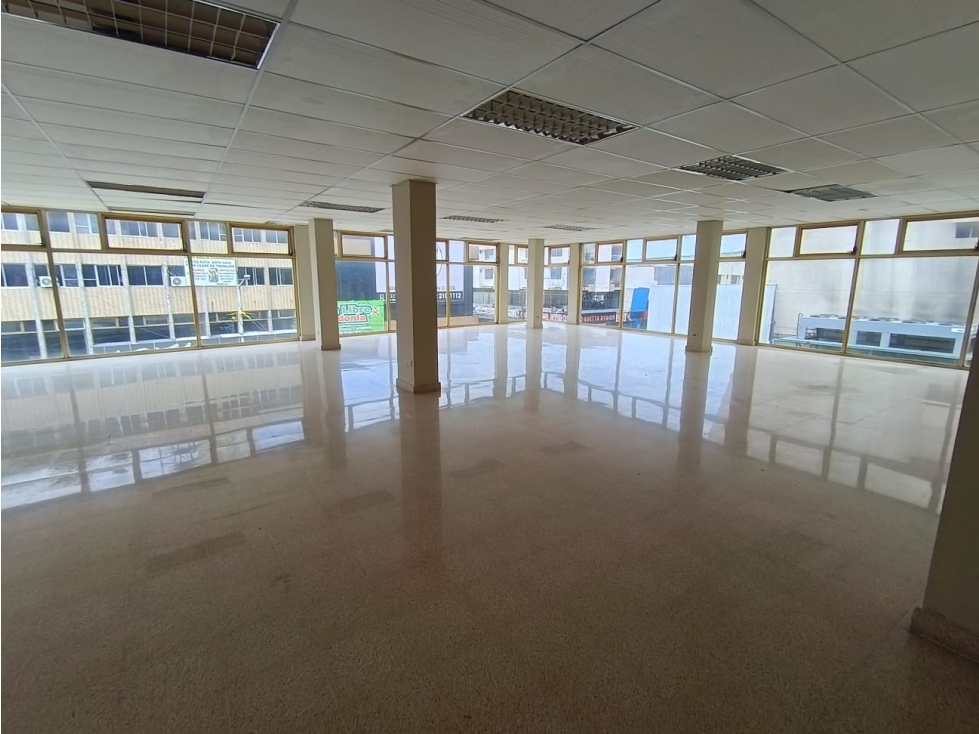 ALQUILER LOCAL COMERCIAL CALIDONIA - 1
